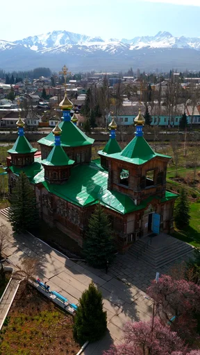 Свято-Троицкий Собор в Караколе, старейший православный храм